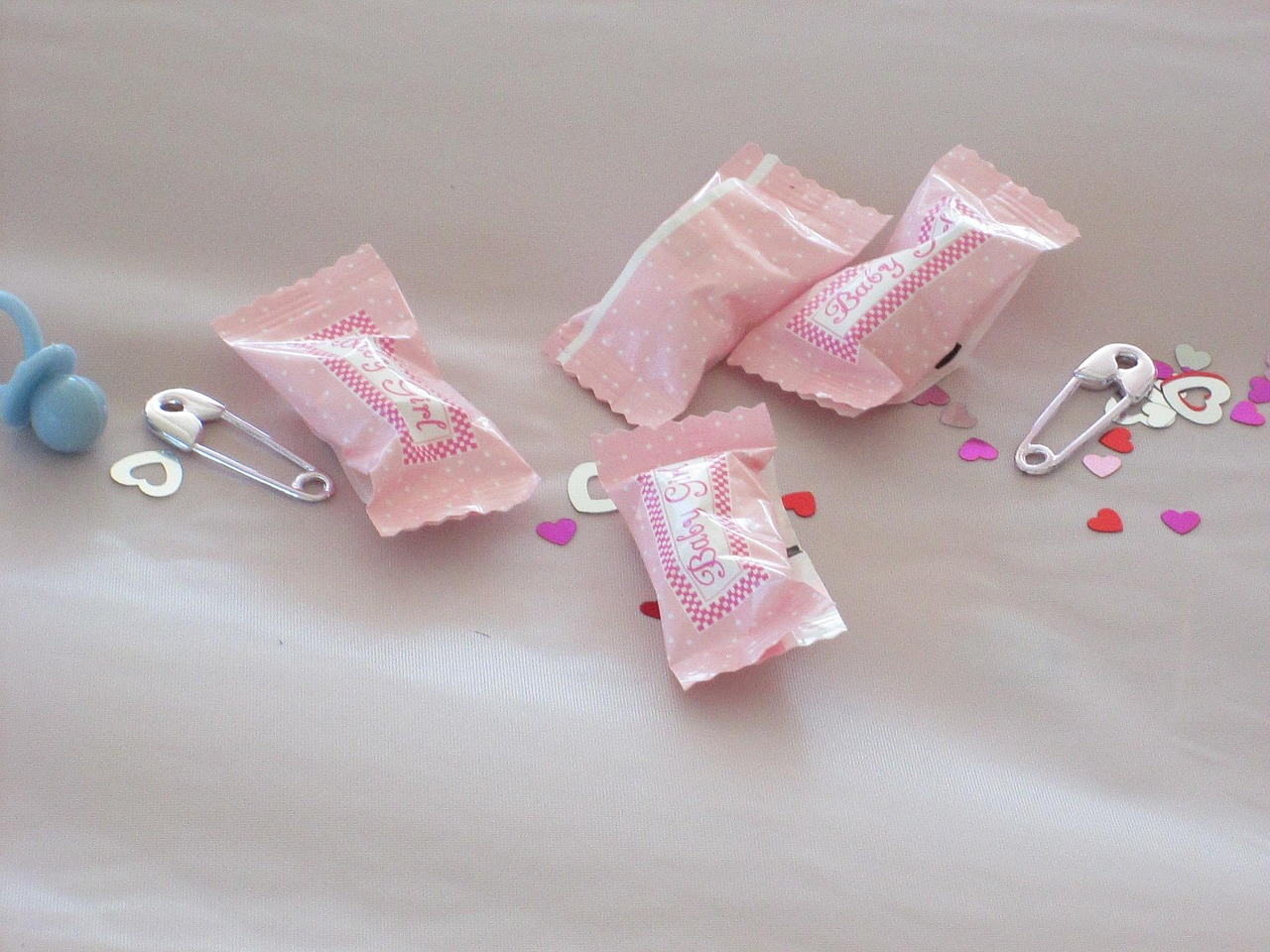 organisez une baby shower inoubliable avec nos idées originales, décorations, jeux et conseils pour célébrer l'arrivée de bébé en famille et entre amis.