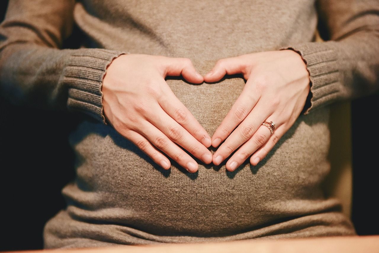 échographie de grossesse 2025 : découvrez les dernières avancées technologiques pour suivre le développement de votre bébé en toute sécurité.
