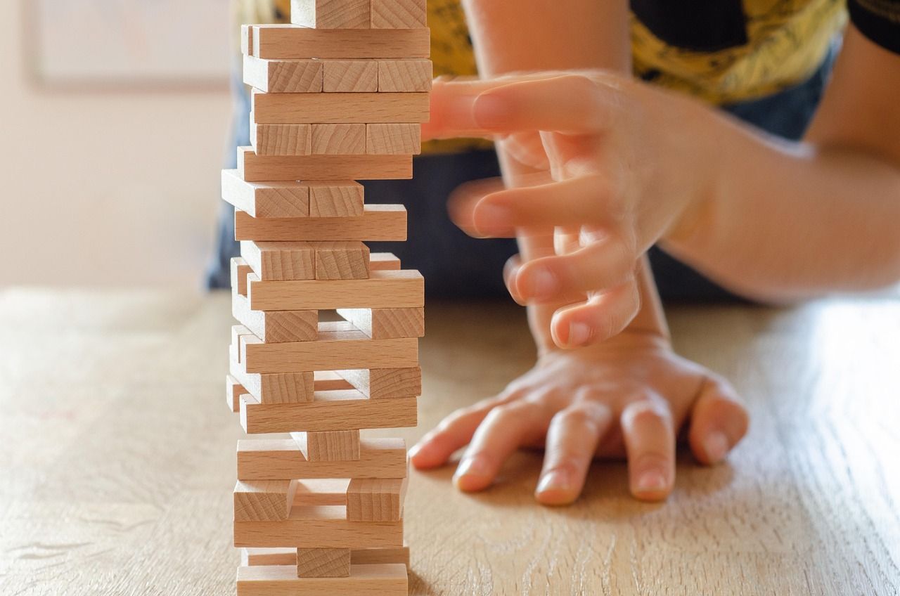 découvrez notre sélection de jeux de société familiaux pour des moments de plaisir et de convivialité en famille. des jeux adaptés à tous les âges pour partager rire et stratégie.