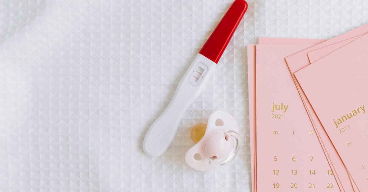 Liste de souhaits bébé : indispensables pour accueillir votre nouveau-né