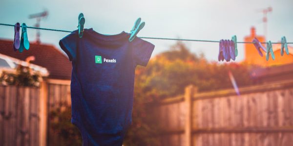 découvrez notre collection adorable de vêtements pour bébés, alliant confort et style. éveillez la créativité de votre petit avec des tenues douces et tendance, parfaites pour chaque occasion.