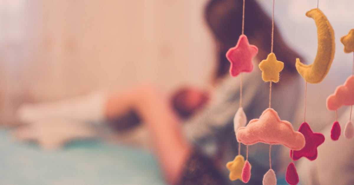 célébrez l'arrivée imminente d'un nouveau-né avec une baby shower inoubliable ! découvrez des idées de thèmes, de décorations, de jeux et de cadeaux pour faire de cet événement un moment mémorable entre amis et famille.