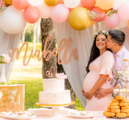 célébrez l'arrivée imminente de bébé avec une baby shower inoubliable ! idées de thèmes, astuces de décoration et conseils pratiques pour organiser un événement joyeux et mémorable. préparez-vous à partager des moments précieux avec amis et famille autour de cet heureux événement.