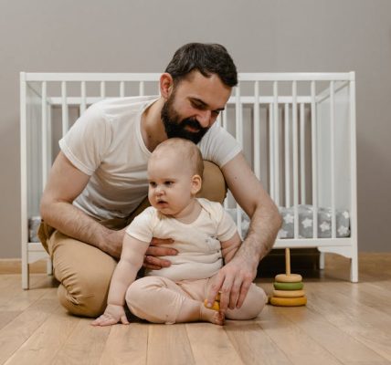 découvrez une sélection amusante de jeux pour votre baby shower ! animez votre fête avec des activités ludiques et mémorables qui raviront les invités et célébreront l'arrivée de bébé.