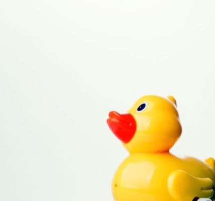 découvrez notre sélection de jouets pour bébés, conçus pour stimuler le développement et l'éveil de votre enfant. des jouets sûrs, colorés et interactifs qui accompagnent les tout-petits dans leurs premières découvertes.