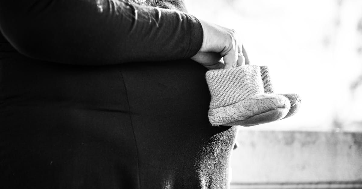 découvrez notre guide complet sur la préparation à l'accouchement. des conseils pratiques aux techniques de relaxation, apprenez à vivre cette expérience en toute sérénité et à accueillir votre bébé dans un environnement apaisant.