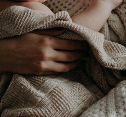 découvrez notre guide complet sur la maternité, abordant les aspects essentiels de la grossesse, le bien-être des futures mamans et les conseils pour préparer l'arrivée bébé. explorez les étapes de cette magnifique aventure et trouvez des ressources utiles pour vivre sereinement cette période unique.