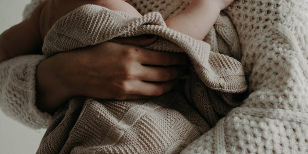découvrez notre guide complet sur la maternité, abordant les aspects essentiels de la grossesse, le bien-être des futures mamans et les conseils pour préparer l'arrivée bébé. explorez les étapes de cette magnifique aventure et trouvez des ressources utiles pour vivre sereinement cette période unique.