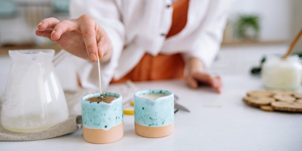 découvrez notre sélection de cadeaux personnalisés qui sauront ravir vos proches. faites de chaque occasion un moment inoubliable grâce à des présents uniques et sur-mesure, conçus pour refléter les goûts et la personnalité de ceux que vous aimez.