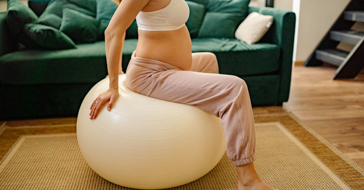 découvrez des exercices adaptés pour accompagner votre grossesse en toute sécurité. améliorez votre bien-être, renforcez vos muscles et préparez-vous à l'arrivée de votre bébé avec notre guide complet d'exercices prénataux.