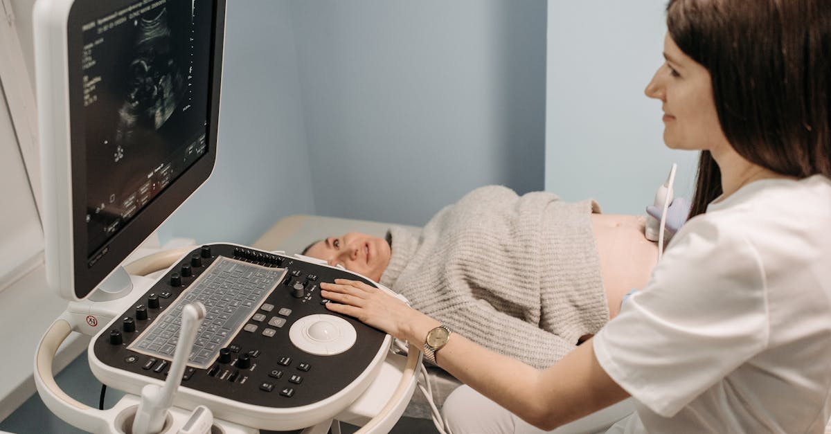 découvrez l'importance de la consultation prénatale pour un suivi optimal de votre grossesse. nos experts vous accompagnent pour assurer la santé et le bien-être de votre bébé et de vous-même tout au long de cette période unique.