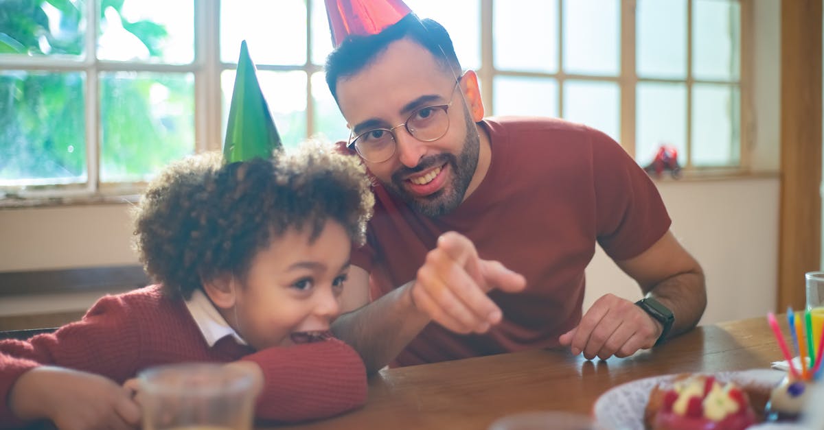 découvrez notre collection de gâteaux d'anniversaire irrésistibles, parfaits pour célébrer toutes les occasions. que vous préfériez un gâteau au chocolat, à la vanille ou un design personnalisé, nous avons ce qu'il vous faut pour rendre chaque anniversaire inoubliable.