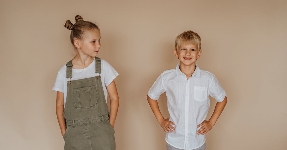 dĂ©couvrez notre collection de vĂȘtements pour enfants, alliant confort et style. des vĂȘtements colorĂ©s, pratiques et tendance pour accompagner vos petits Ă chaque Ă©tape de leur croissance. faites le bonheur de vos enfants avec des piĂšces uniques et de qualitĂ© !