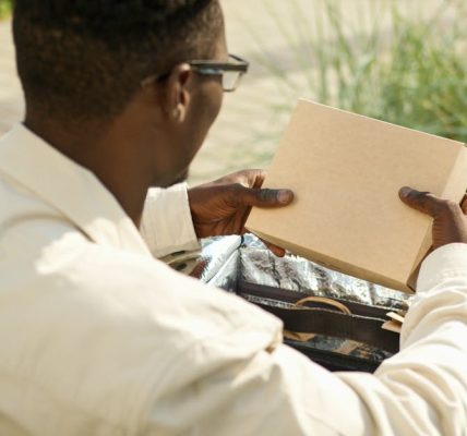 découvrez les différentes méthodes de livraison qui s'offrent à vous pour faciliter vos achats en ligne. explorez nos options rapides et sécurisées pour recevoir vos produits directement à domicile.