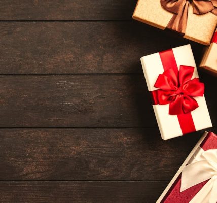 découvrez une sélection unique de cadeaux pour toutes les occasions. que ce soit pour un anniversaire, une fête ou simplement pour faire plaisir, retrouvez des idées originales et personnalisées qui raviront vos proches. faites le choix parfait et offrez un cadeau inoubliable!