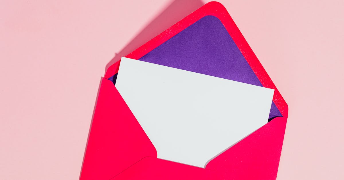 découvrez notre collection d'invitations design uniques et élégantes, parfaites pour toutes vos occasions spéciales. créez une ambiance inoubliable grâce à des designs modernes et personnalisés qui impressionneront vos invités.