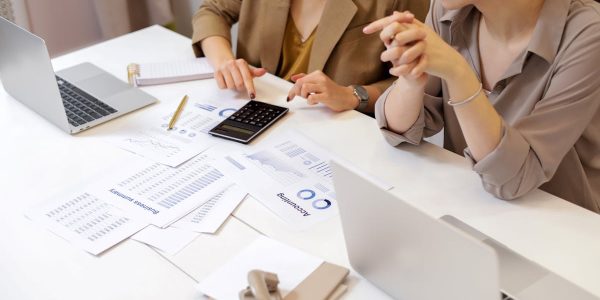 découvrez notre rapport sur la grossesse, qui vous guide à travers chaque étape de cette expérience unique. trouvez des informations essentielles, des conseils pratiques et des ressources pour vivre une grossesse épanouissante et sereine.
