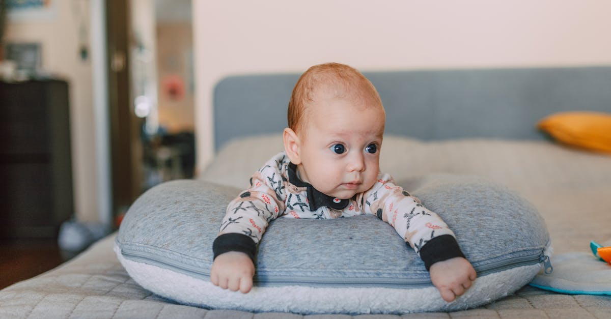 découvrez nos services de babysitting professionnels pour garder vos enfants en toute sécurité. nos babysitters expérimentés offrent des activités ludiques et éducatives adaptées à chaque âge, permettant aux parents de profiter de leur temps libre l'esprit tranquille.