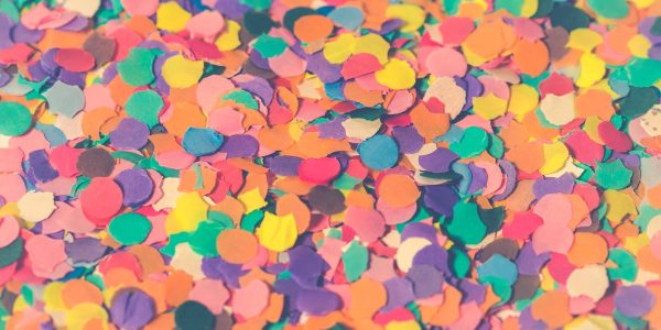 découvrez l'art de célébrer les moments précieux de la vie avec notre guide sur les meilleures idées de célébrations. que ce soit un anniversaire, un mariage ou une fête entre amis, trouvez l'inspiration pour créer des souvenirs inoubliables.