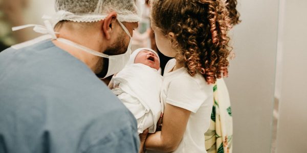 découvrez tout sur l'accouchement : conseils pratiques, étapes du processus, options de douleur, et informations essentielles pour vivre cette expérience unique en toute sérénité.