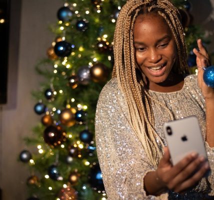 découvrez des idées inspirantes pour célébrer les moments en famille. que ce soit un anniversaire, une réunion ou une fête spéciale, trouvez des conseils pour créer des souvenirs inoubliables grâce à des activités ludiques et des traditions chaleureuses.