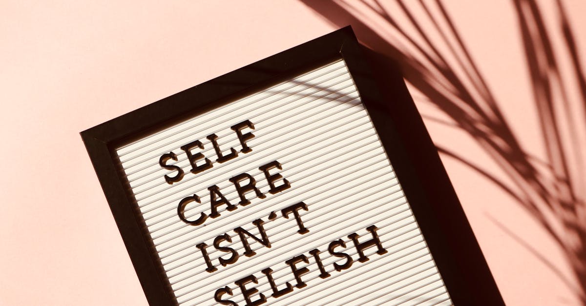 découvrez la pleine conscience (mindfulness) : une pratique revitalisante qui vous aide à vous reconnecter à l'instant présent, réduire le stress et améliorer votre bien-être mental. apprenez des techniques simples pour cultiver l'attention et la sérénité au quotidien.