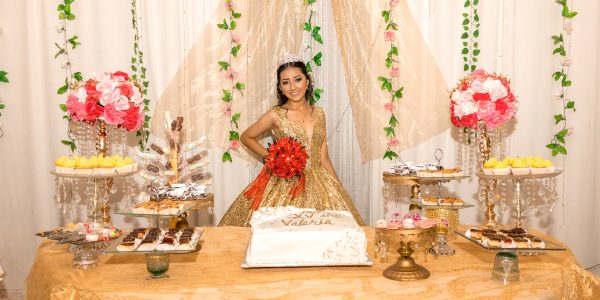 découvrez nos styles de fête uniques pour briller lors de vos événements ! que ce soit pour un mariage, une soirée entre amis ou une célébration spéciale, trouvez l'inspiration et les astuces pour un look mémorable.