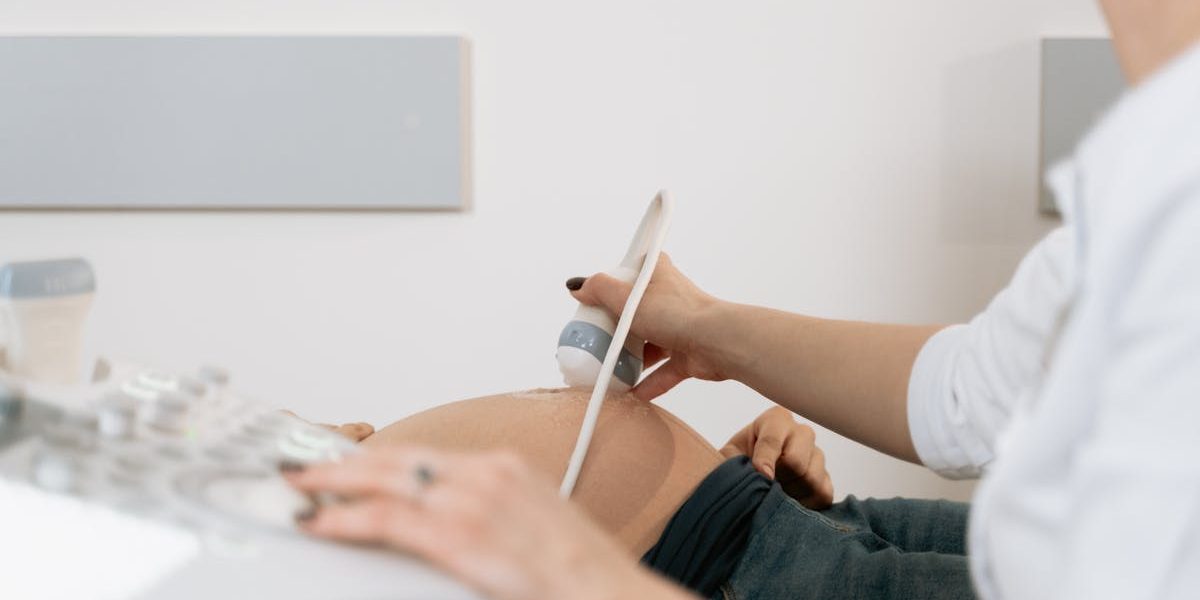découvrez notre guide complet sur la période prénatale : conseils, suivi médical, nutrition et bien-être pour une grossesse épanouie. préparez-vous à accueillir votre bébé dans les meilleures conditions.
