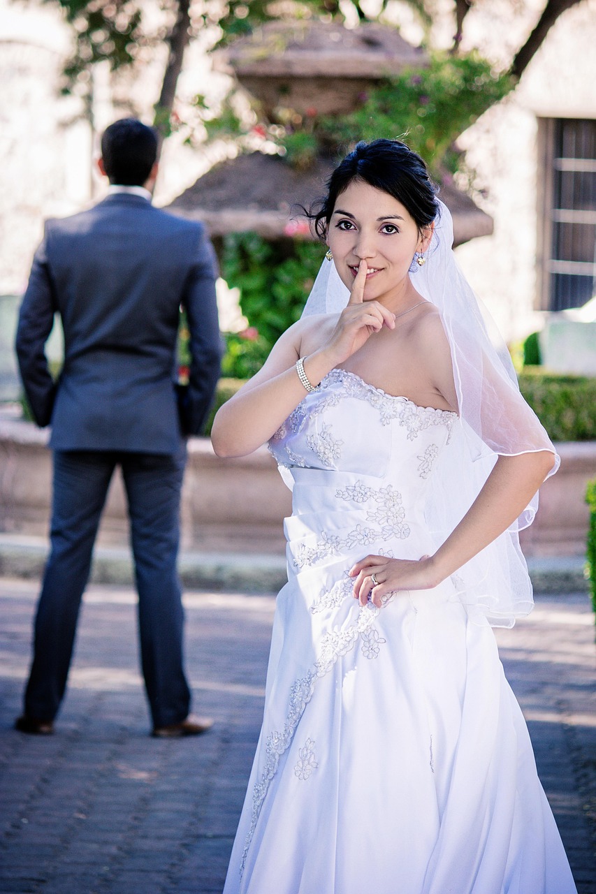 découvrez les différents styles de photographie de mariage adaptés à vos envies : du traditionnel au photojournalisme, en passant par le style artistique et documentaire. captivez les moments précieux de votre grand jour avec des images qui racontent votre histoire d'amour.