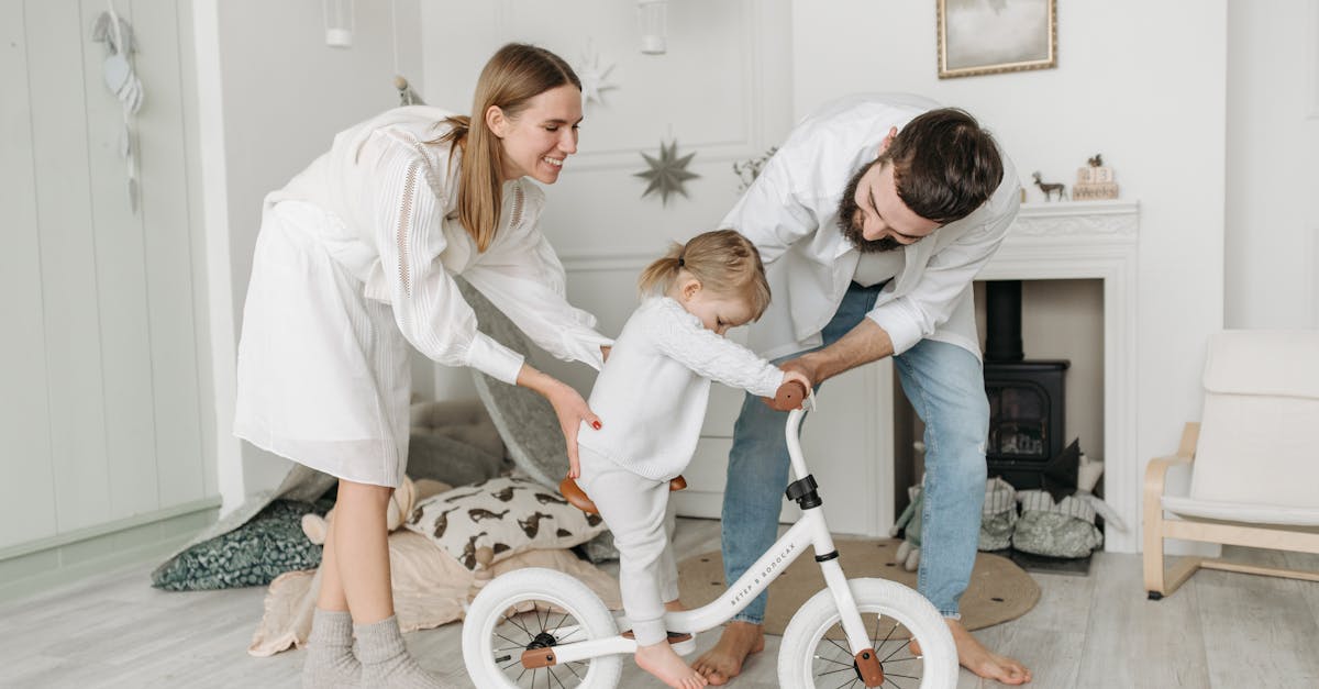 découvrez des conseils essentiels sur la sécurité des enfants, incluant des astuces pratiques pour prévenir les accidents domestiques et garantir un environnement sûr pour vos petits.