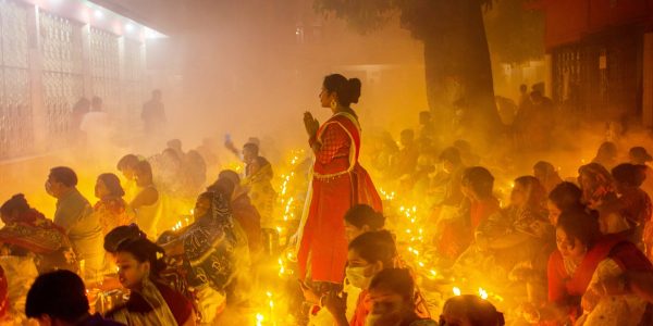découvrez la richesse des traditions à travers le monde : des coutumes ancestrales aux festivals colorés, plongez dans l'héritage culturel qui façonne nos sociétés.