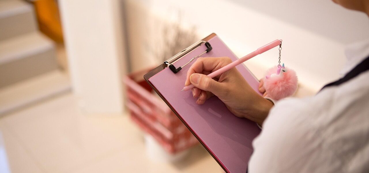 découvrez notre sélection de cadeaux personnalisés uniques pour surprendre vos proches lors de toutes les occasions spéciales. offrez un souvenir inoubliable qui fait vraiment plaisir !