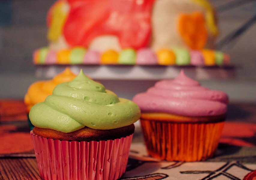 capturer les moments magiques de votre anniversaire avec une photographie professionnelle et créative.