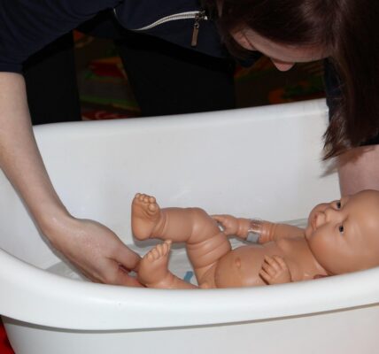 découvrez des récits authentiques et inspirants d'accouchements, partageant émotions, défis et moments uniques de la naissance.