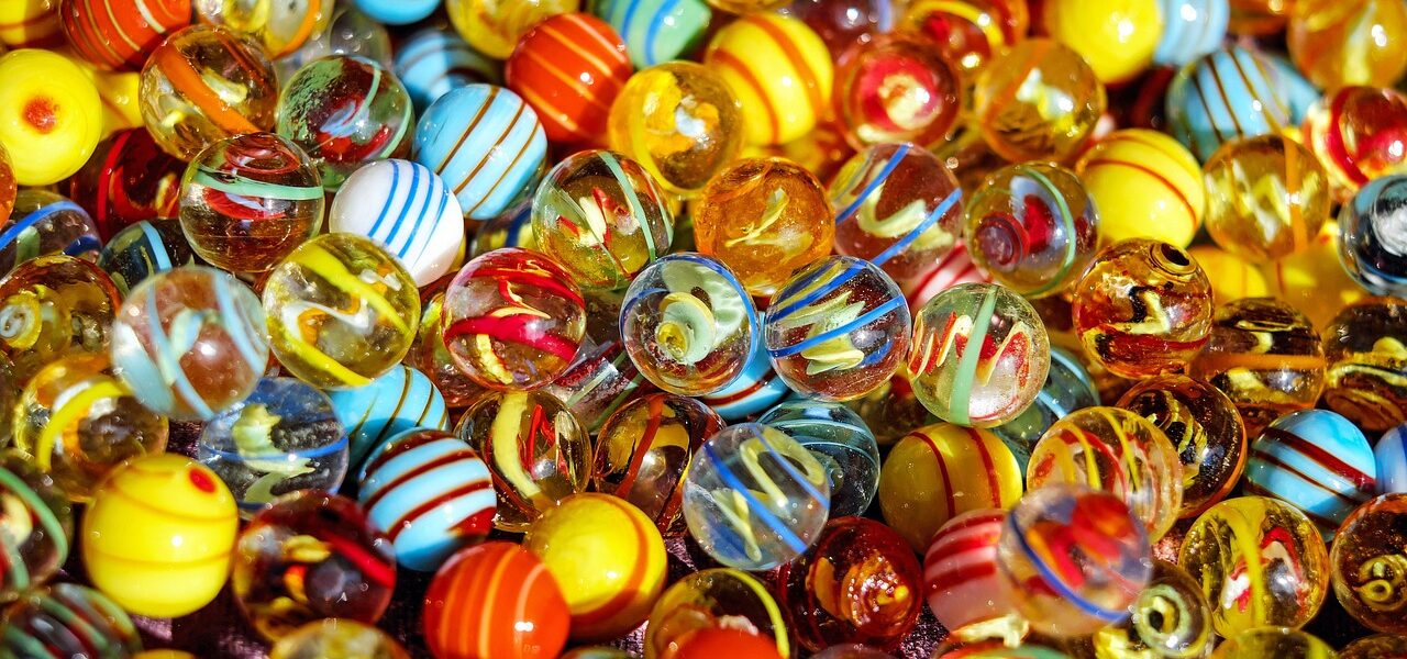 découvrez notre sélection de jouets montessori, conçus pour stimuler l'autonomie, la créativité et le développement des enfants selon la méthode montessori.