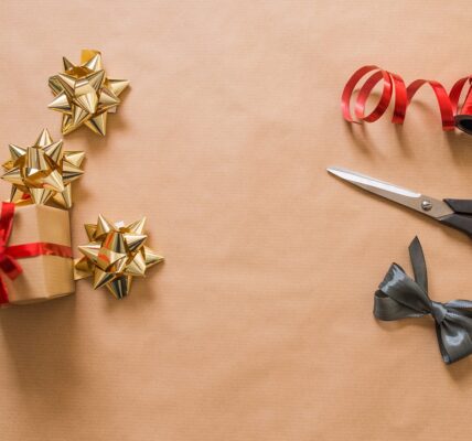 découvrez une sélection unique de cadeaux faits main, parfaits pour offrir des présents personnalisés et authentiques qui toucheront le cœur de vos proches.